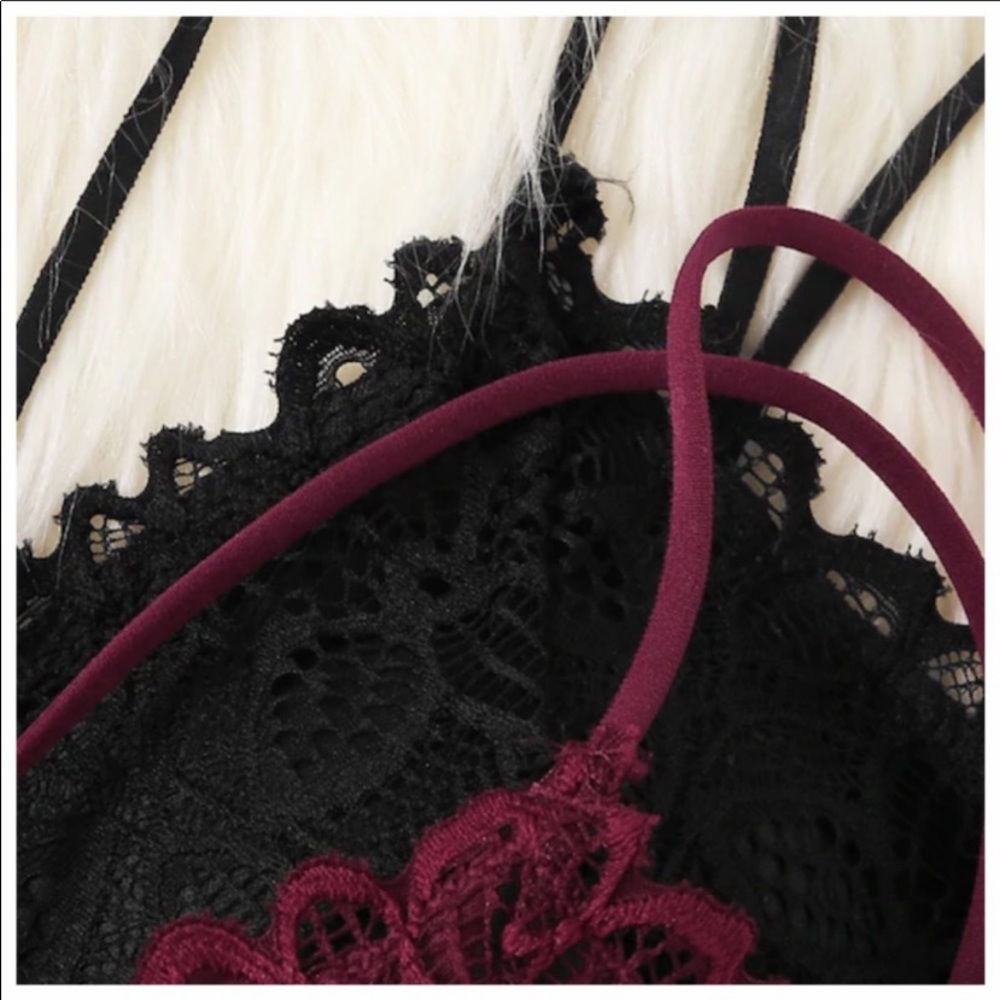 FLASH SALE🆕Sexy Lace Bralettes Red, White & Black - Picture 4 of 6